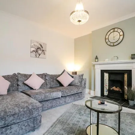 Lark's Nest Hotel Scarborough