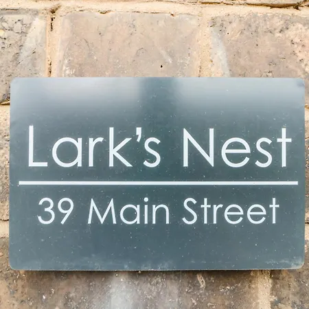 Lark's Nest Hotel 4*